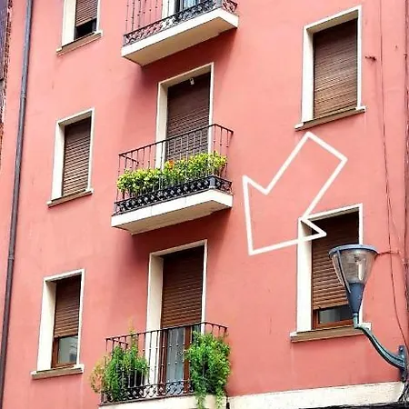 Junto A La Ria & Parking شقة بلباو