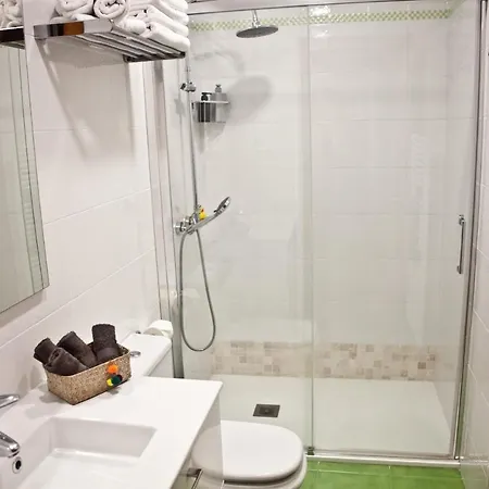 Junto A La Ria & Parking *