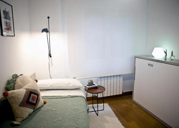 Zubigane Junto A La Ria & Parking Бильбао